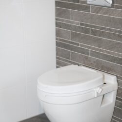 Toiletverhoger - 5 cm met deksel - Afbeelding 4