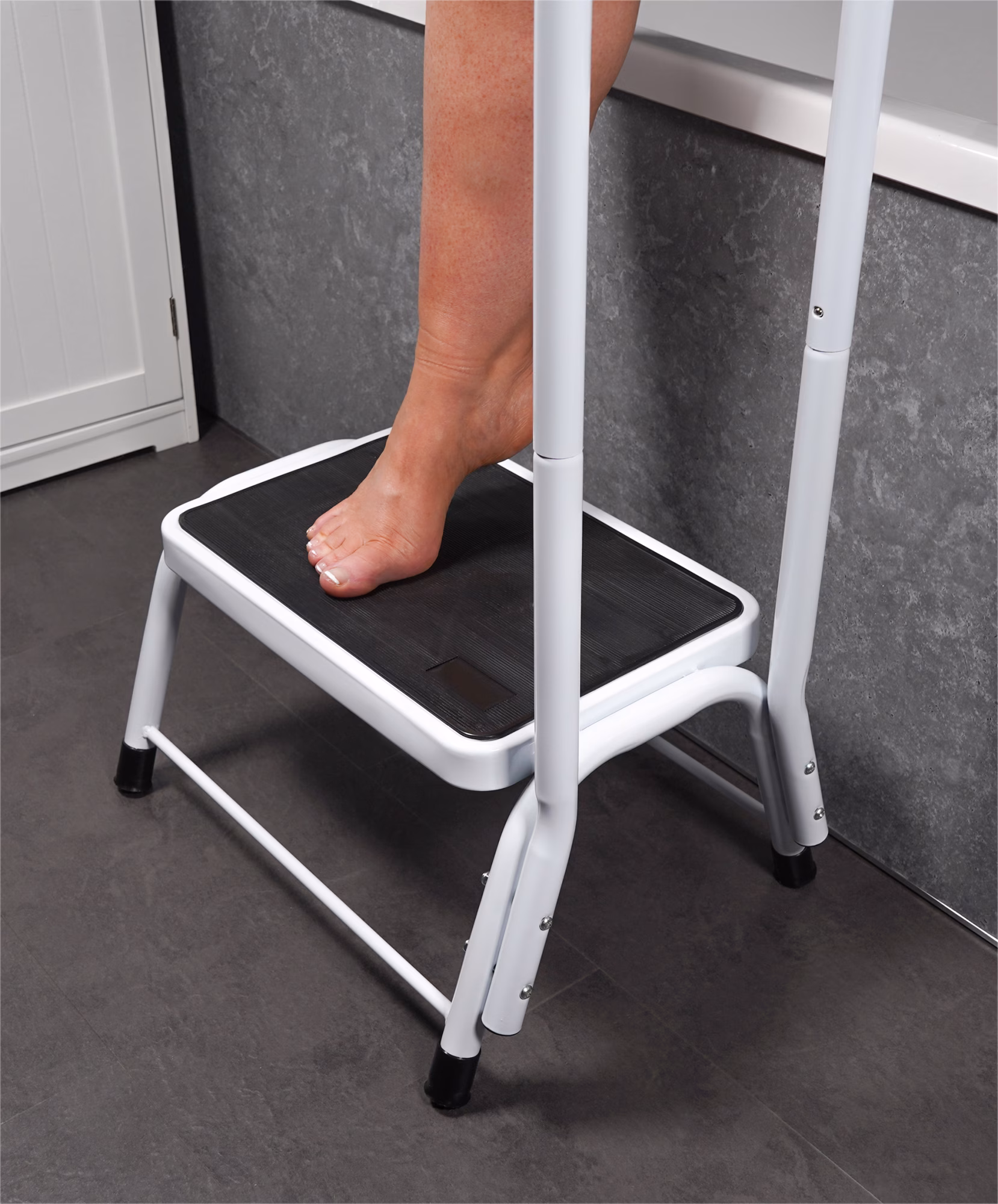 Aidapt Step stool met steunbeugel - Afbeelding 3